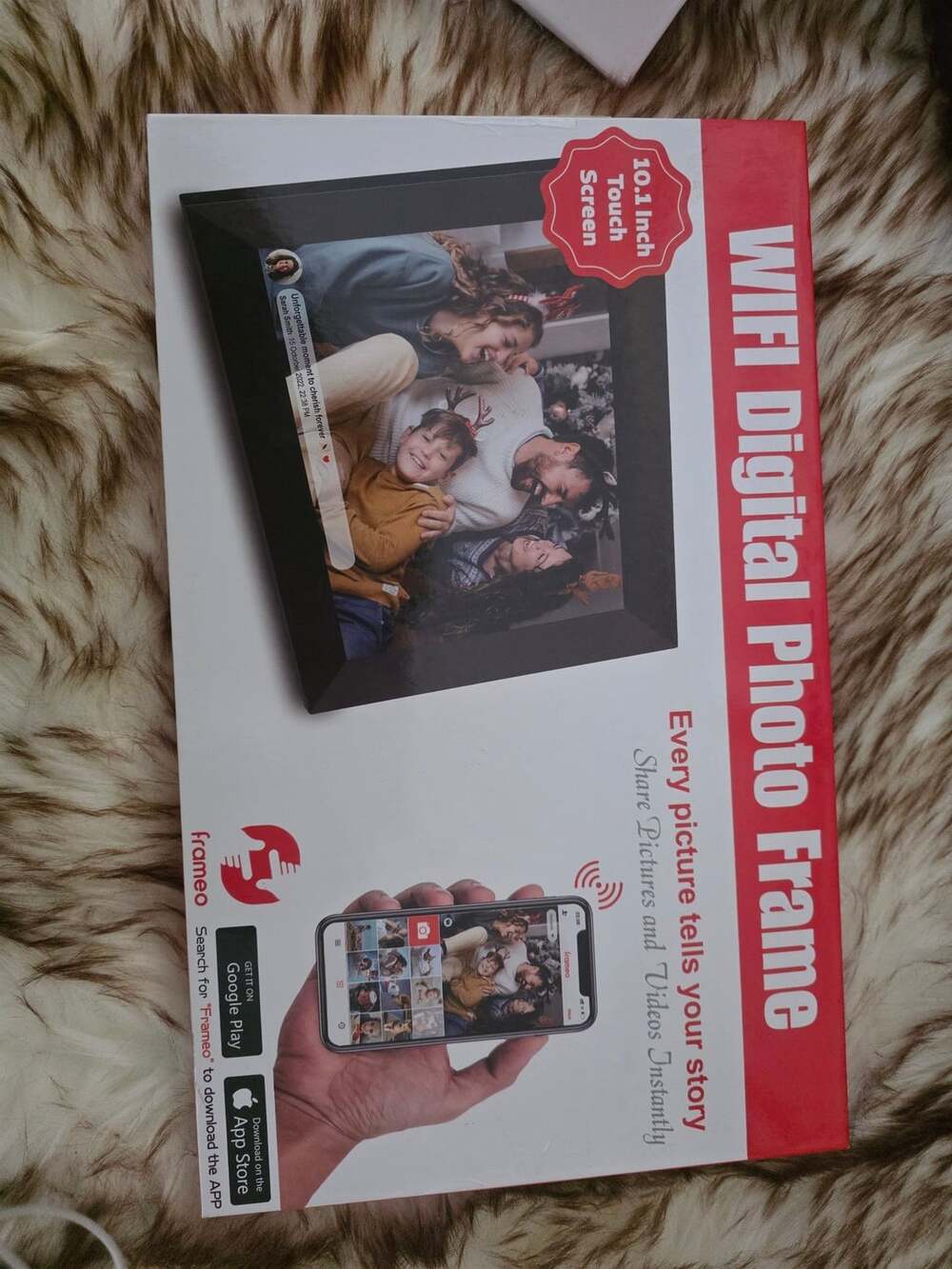 Frameo WiFi Digital Photo Frame 10.1 Inch Touch Screen - Picture 2 of 5
